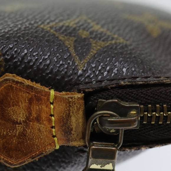 LOUIS VUITTON Monogram Pochette Cosmetic PM Cosmetic Pouch M47515 LV Auth 81496 - Picture 6 of 16